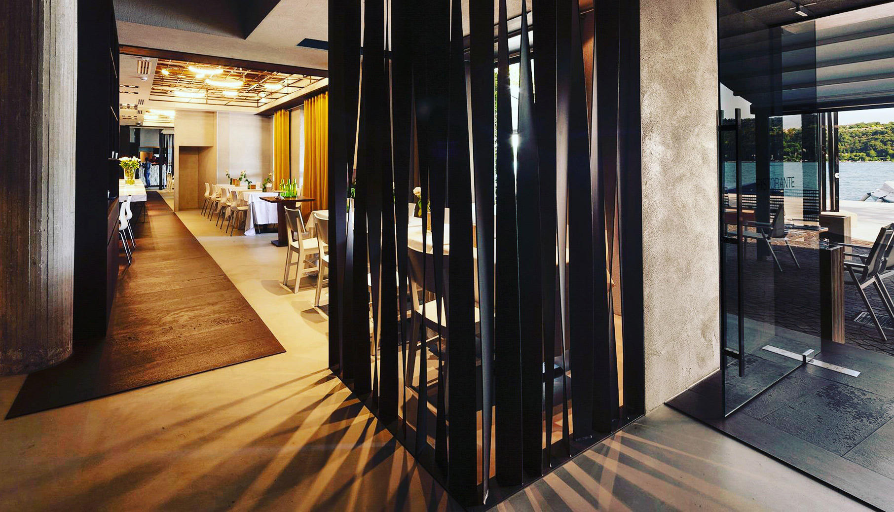 The restaurant dining room by the lake